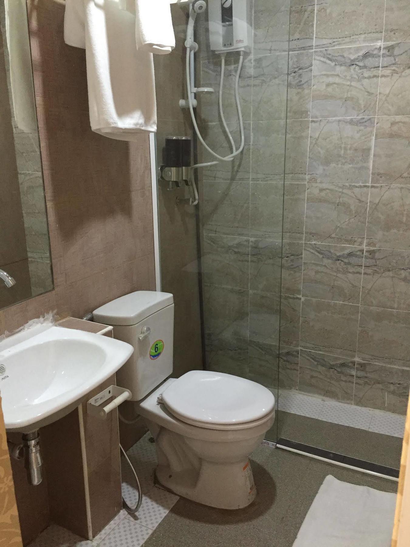 Harrys Suite Hotel Bangkok Eksteriør billede